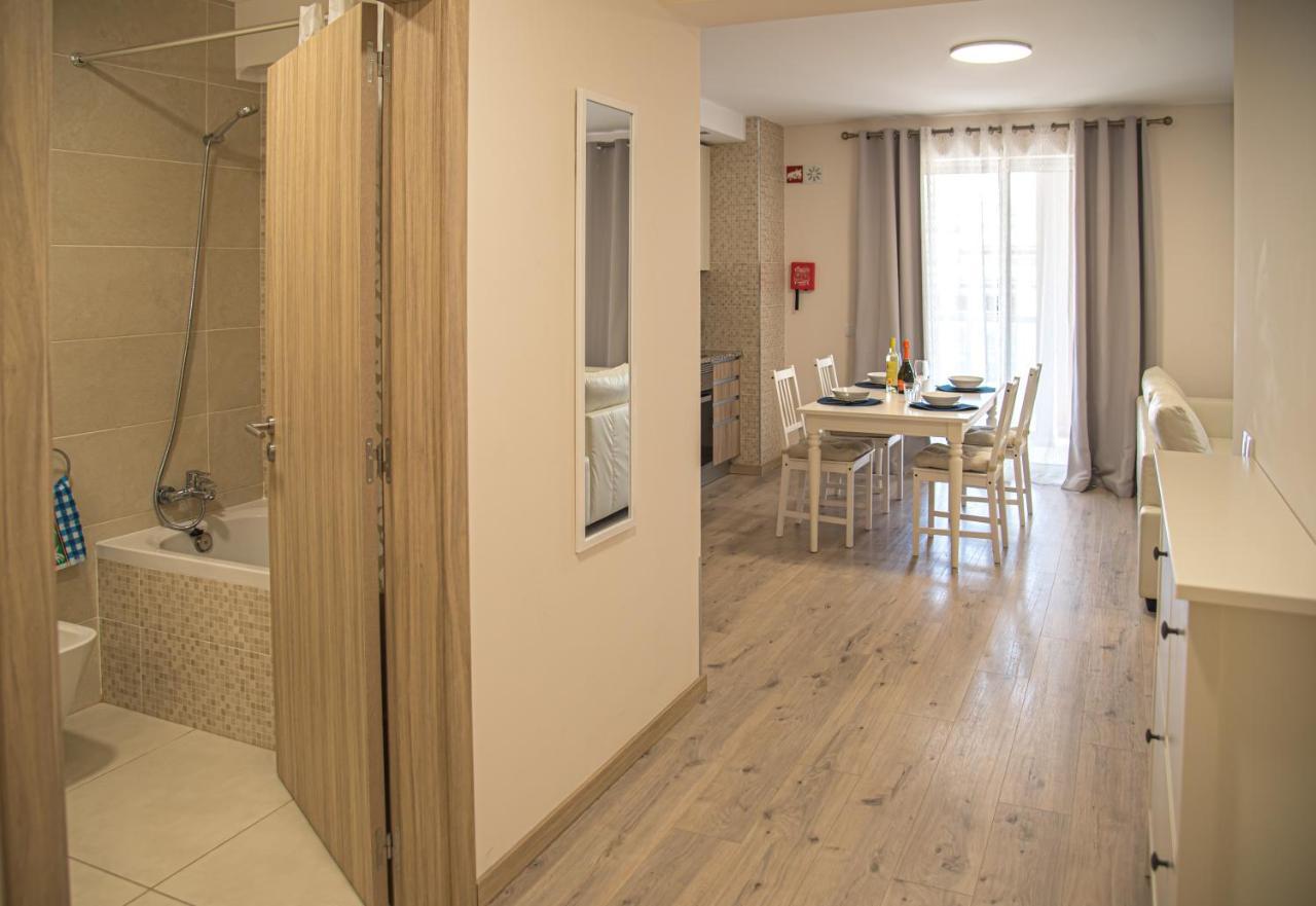 Apartamento Elegante Com Garagem E Piscina Na Praia Da Rocha Portimao Exterior photo
