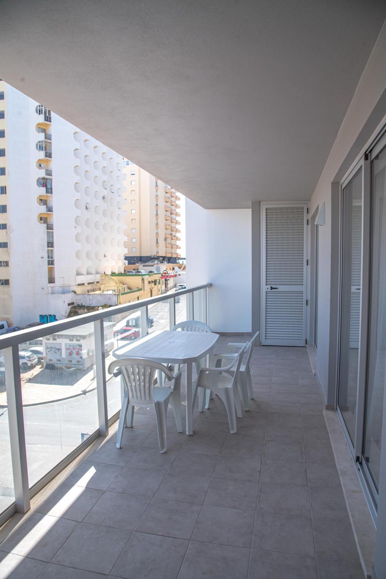 Apartamento Elegante Com Garagem E Piscina Na Praia Da Rocha Portimao Exterior photo