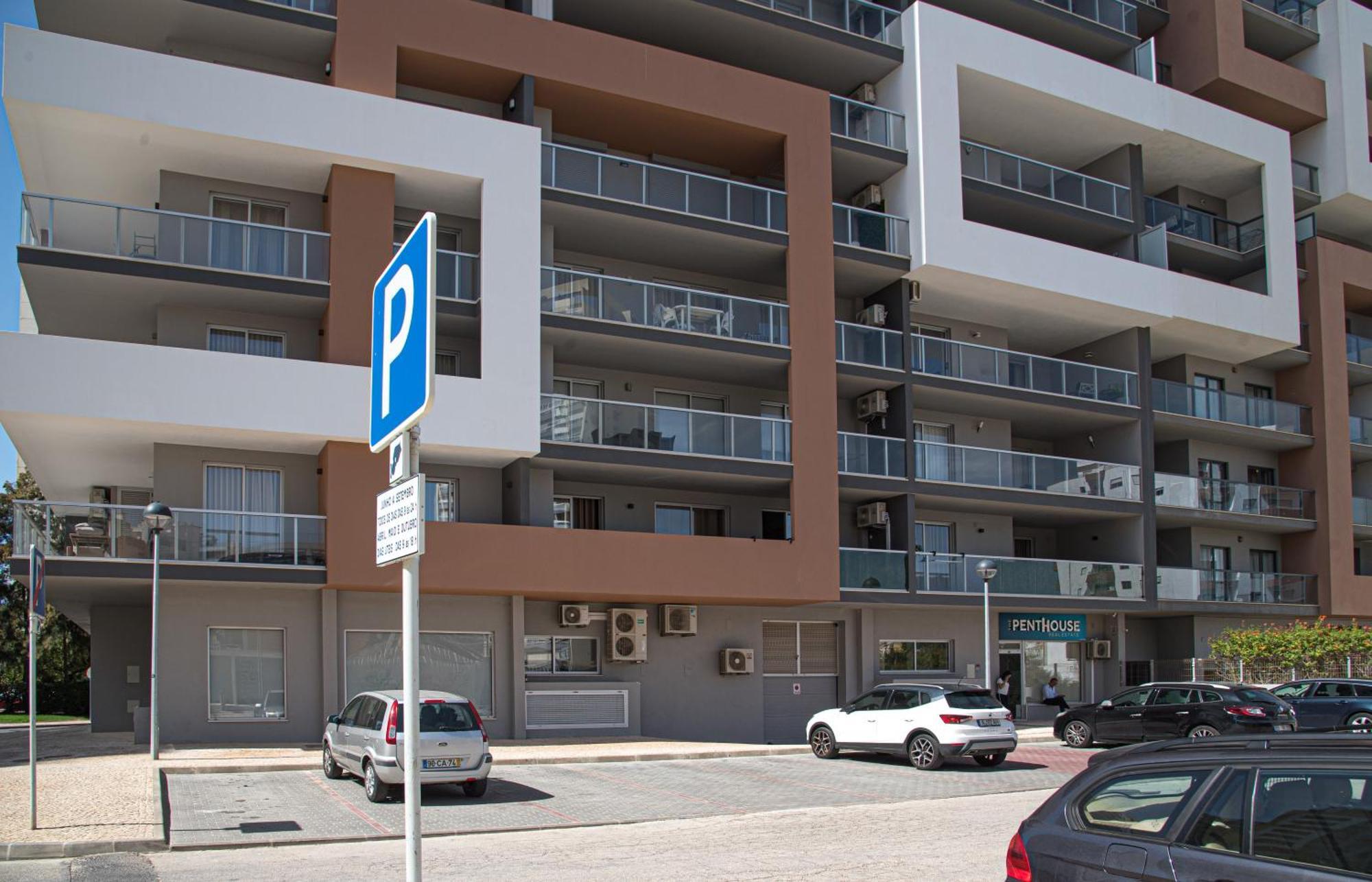 Apartamento Elegante Com Garagem E Piscina Na Praia Da Rocha Portimao Exterior photo